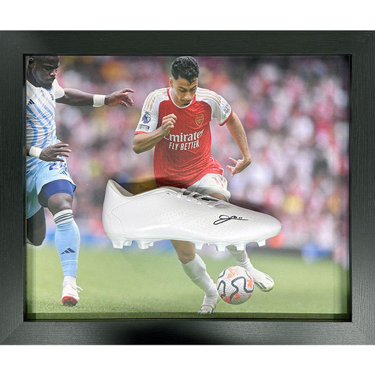 Arsenal Martinelli Signed Boot (Framed)